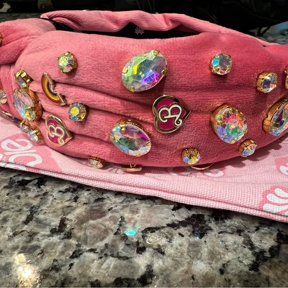 LELE SADOUGHI X BARBIE NWT HEADBAND LIMITED EDITION PINK HEART CRYSTAL & RAINBOW - Picture 7 of 9